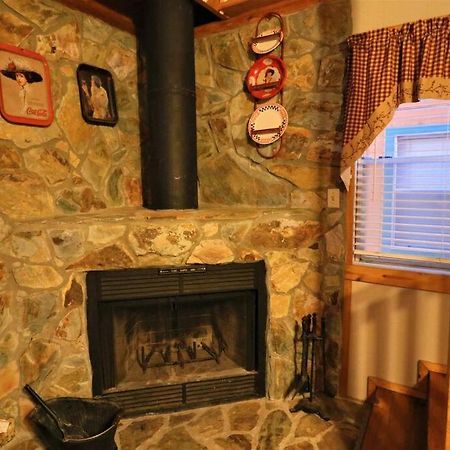 Mountain Cabin In Woods 3 Minutes To Helen #13 المظهر الخارجي الصورة